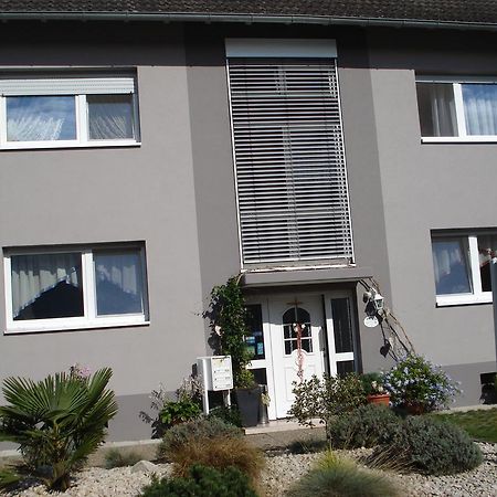 Ferienwohnungen - Gaestehaus Gertrud Moog- รูสท์ ภายนอก รูปภาพ