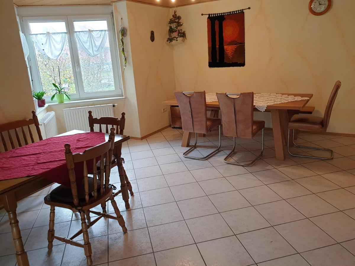 Ferienwohnungen - Gaestehaus Gertrud Moog- รูสท์ ภายนอก รูปภาพ
